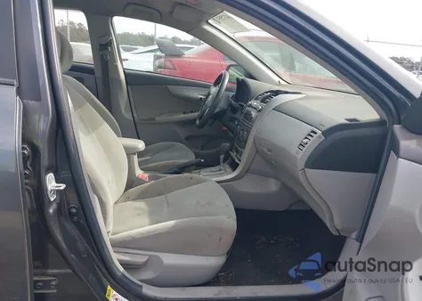 2011 Toyota Corolla Le z USA, uszkodzony, nr VIN 2T1BU4EE3BC689811